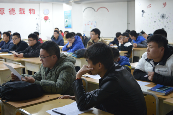 魏橋鋁電最新招聘信息，開啟鋁電職業(yè)之旅，學(xué)習(xí)與成長并行之路。