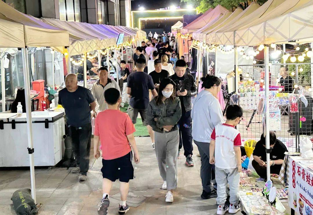 順義夜市新資訊，高科技導(dǎo)航點亮夜生活